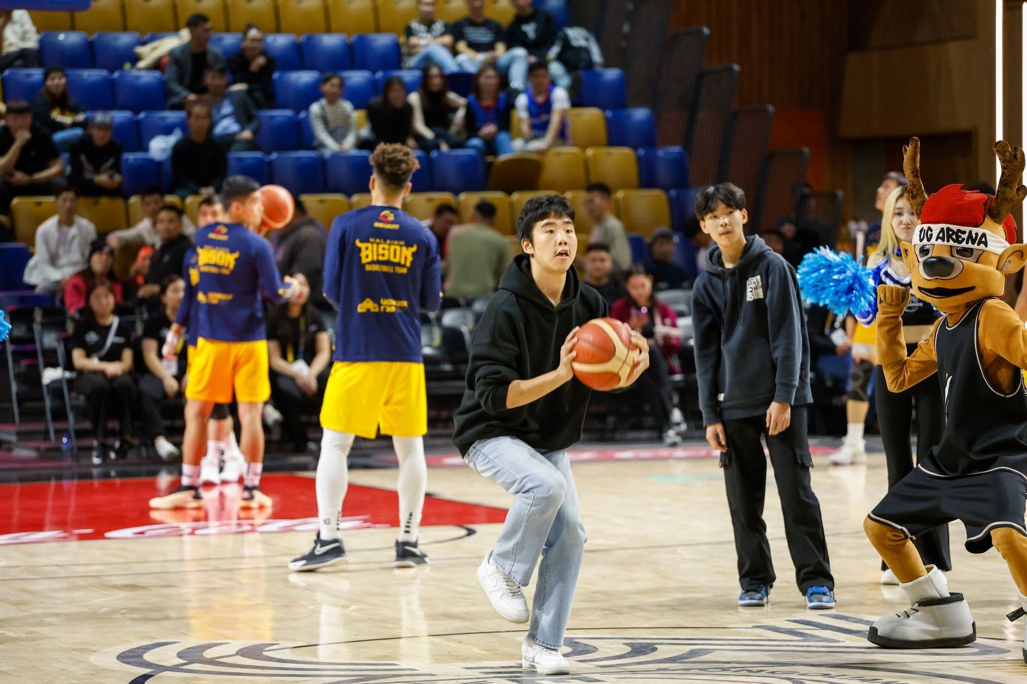 Л.Золбоо: Бусдын мөрөөдлийг биелүүлэх л миний мөрөөдөл болчхоод байна  нийтлэлийн зураг