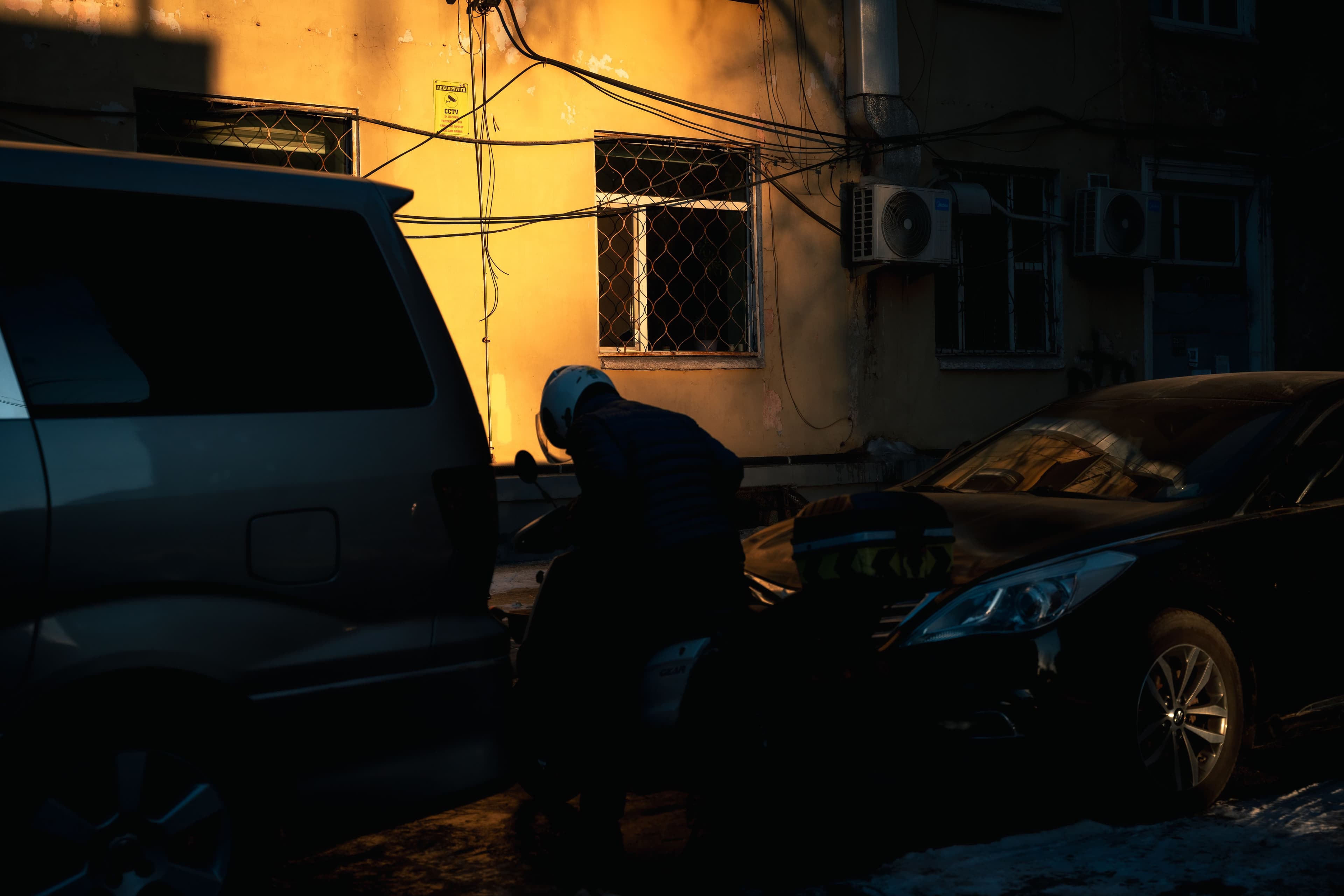 In Ulaanbaatar: Golden Hour нийтлэлийн зураг