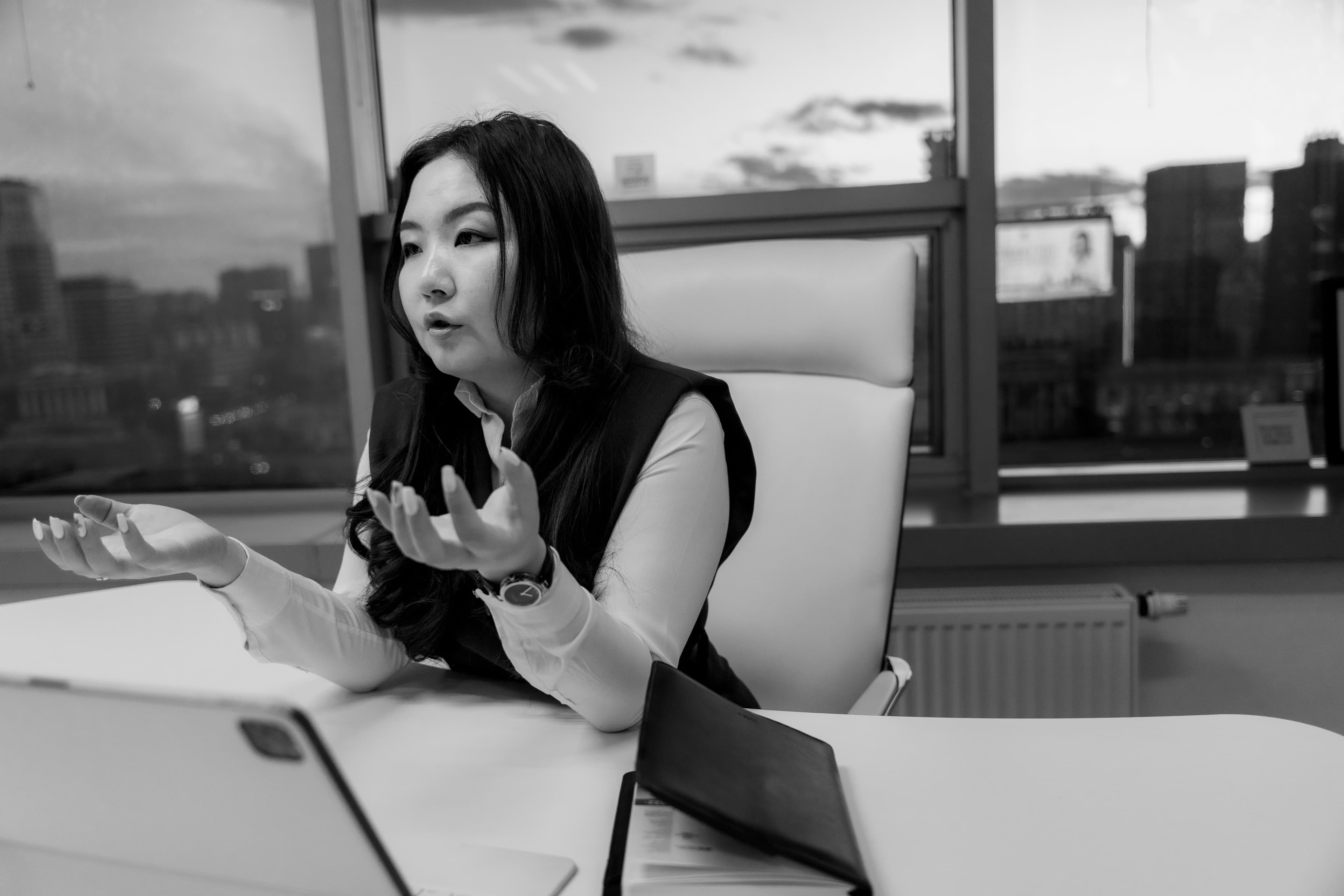 Залуус хязгаараа эвдэх боломж нийтлэлийн зураг