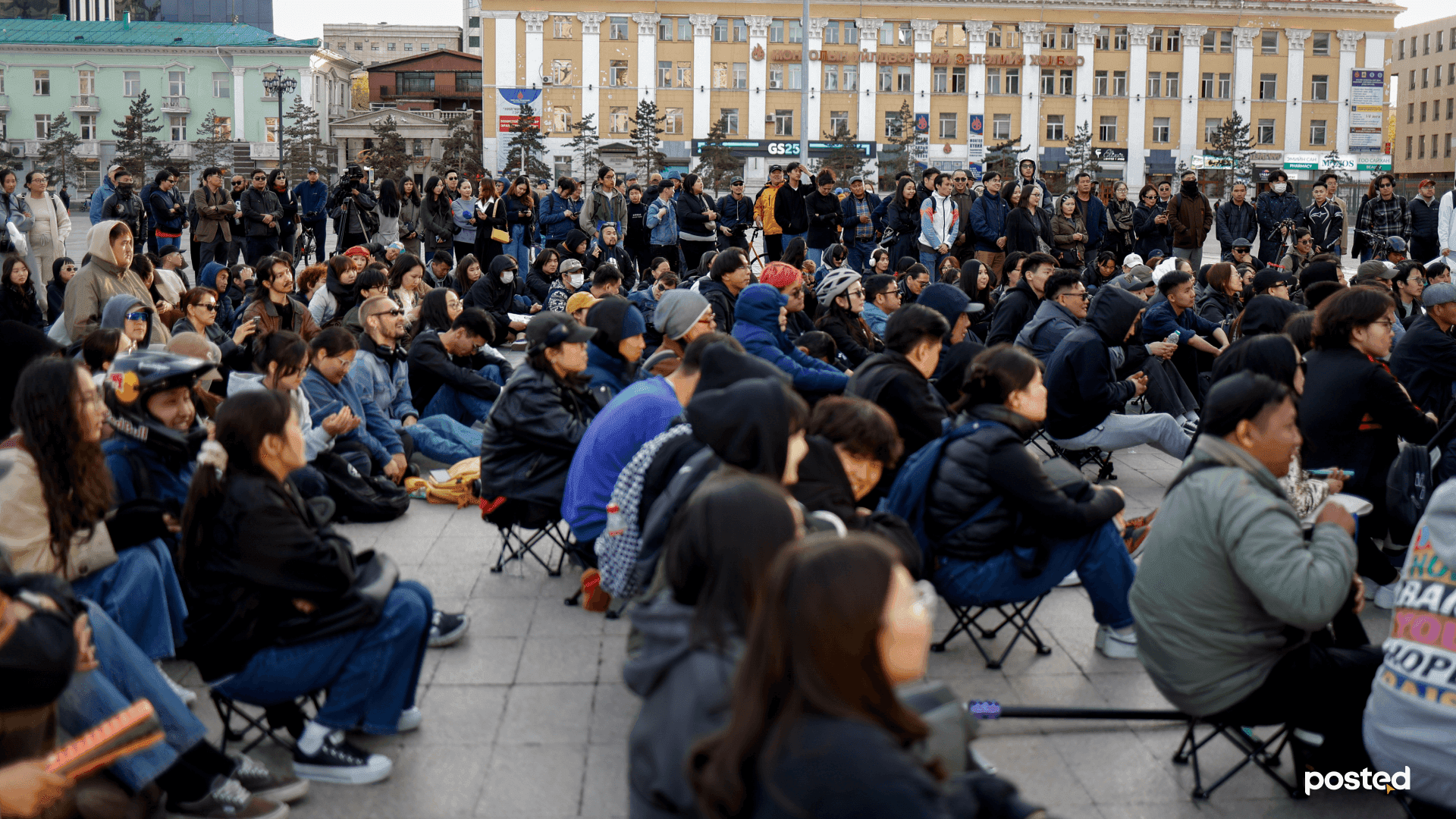 Шинэ цагийн эсэргүүцэл: Уур хилэнгээ урлаг болгох нь нийтлэлийн зураг