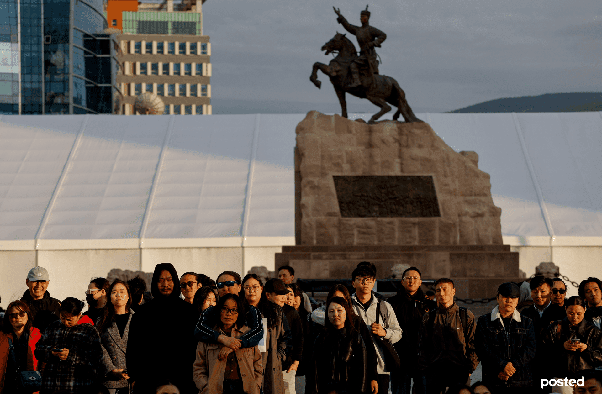 Шинэ цагийн эсэргүүцэл: Уур хилэнгээ урлаг болгох нь нийтлэлийн зураг