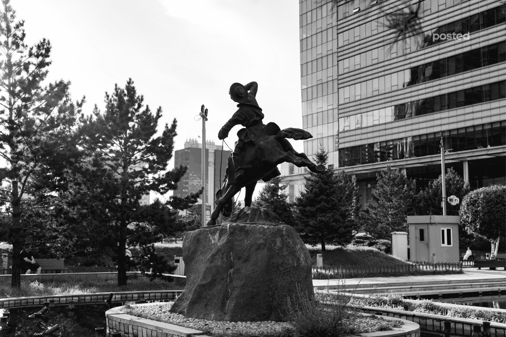 Фото сурвалжилга: Хөшөө дурсгал нийтлэлийн зураг