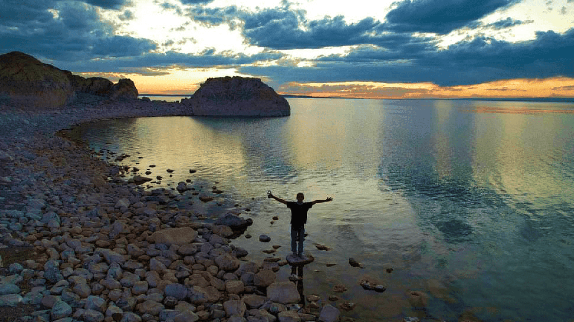 Ганцаараа аялах нь найзгүй хүний л хийдэг зүйл биш нийтлэлийн зураг