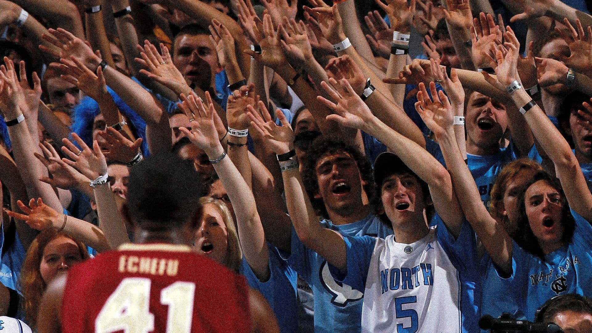 Шинэ оддын гялалзах талбар: Оюутны лиг нийтлэлийн зураг