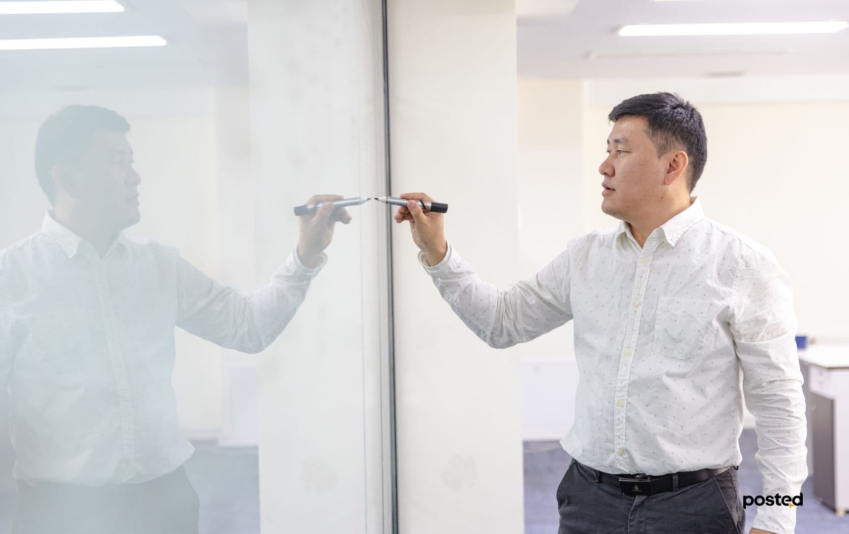 "Технологийг мэдээлэл дамжуулах хэрэгсэл бус хүний зан төлөвт нөлөөлөх амьд харилцаа гэж харах хэрэгтэй" нийтлэлийн зураг