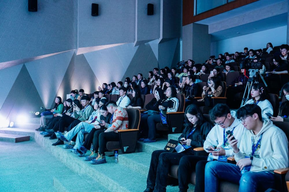 Залуусын оролцоог реформ хийх нь - нийтлэлийн зураг