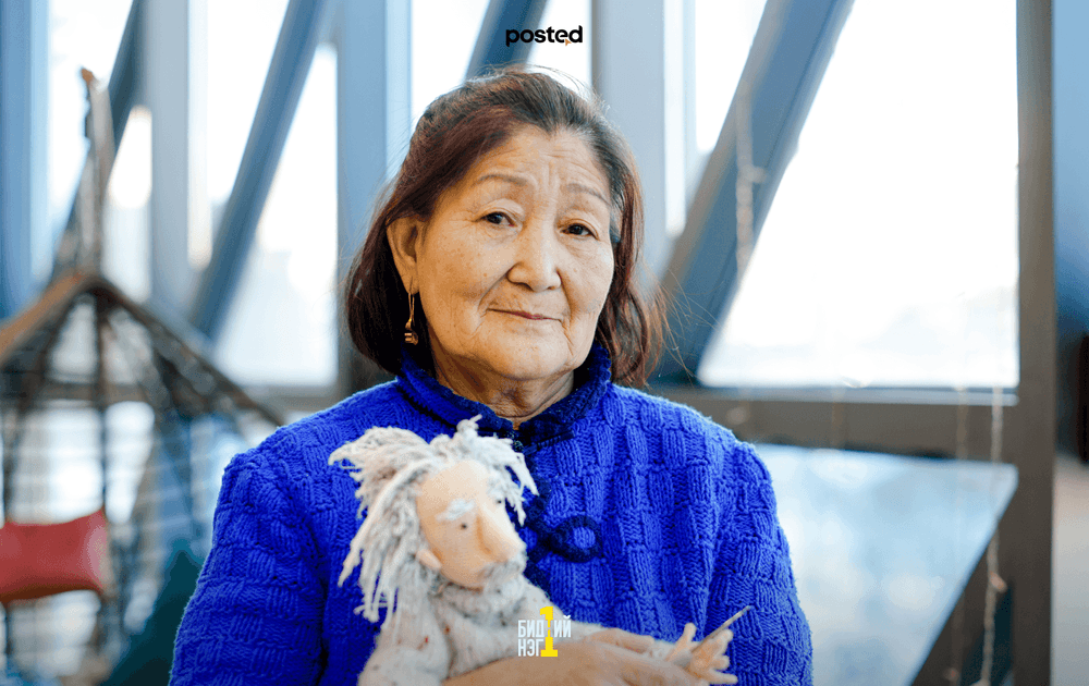 Д.Нина: Амьдралынхаа ихэнх цагийг утсаа маажаад өнгөрүүлчихвэл дэндүү харамсалтайяа - нийтлэлийн зураг