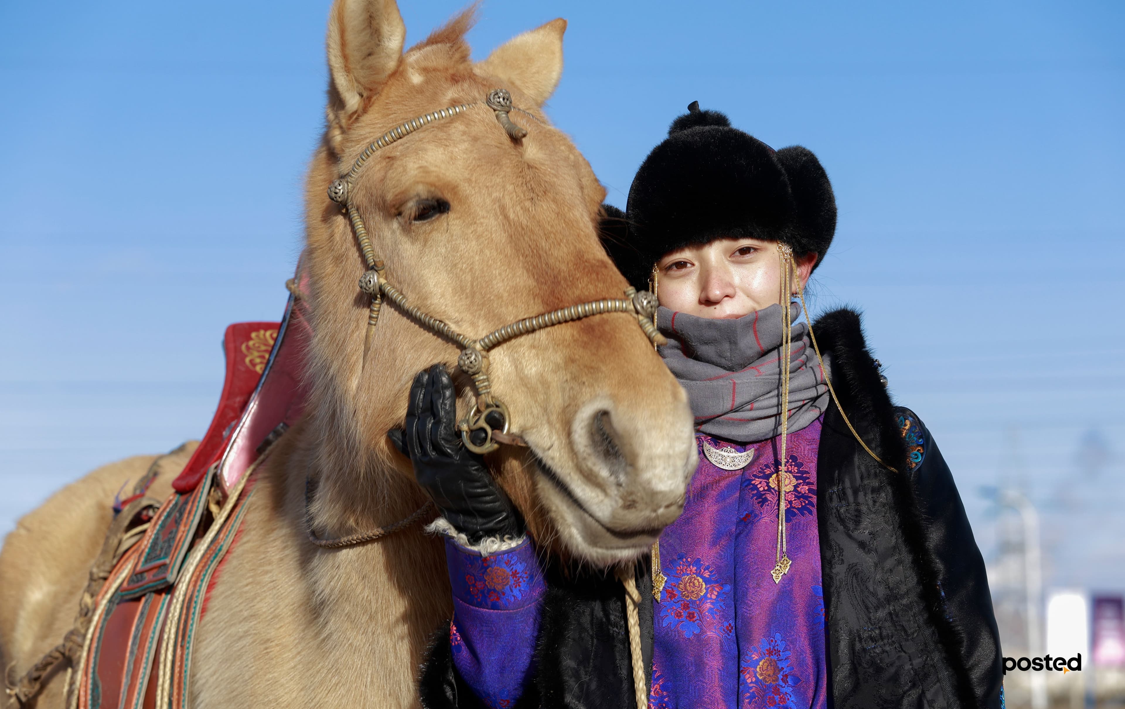 Дурсамж дүүрэн Цагаан сар нийтлэлийн зураг