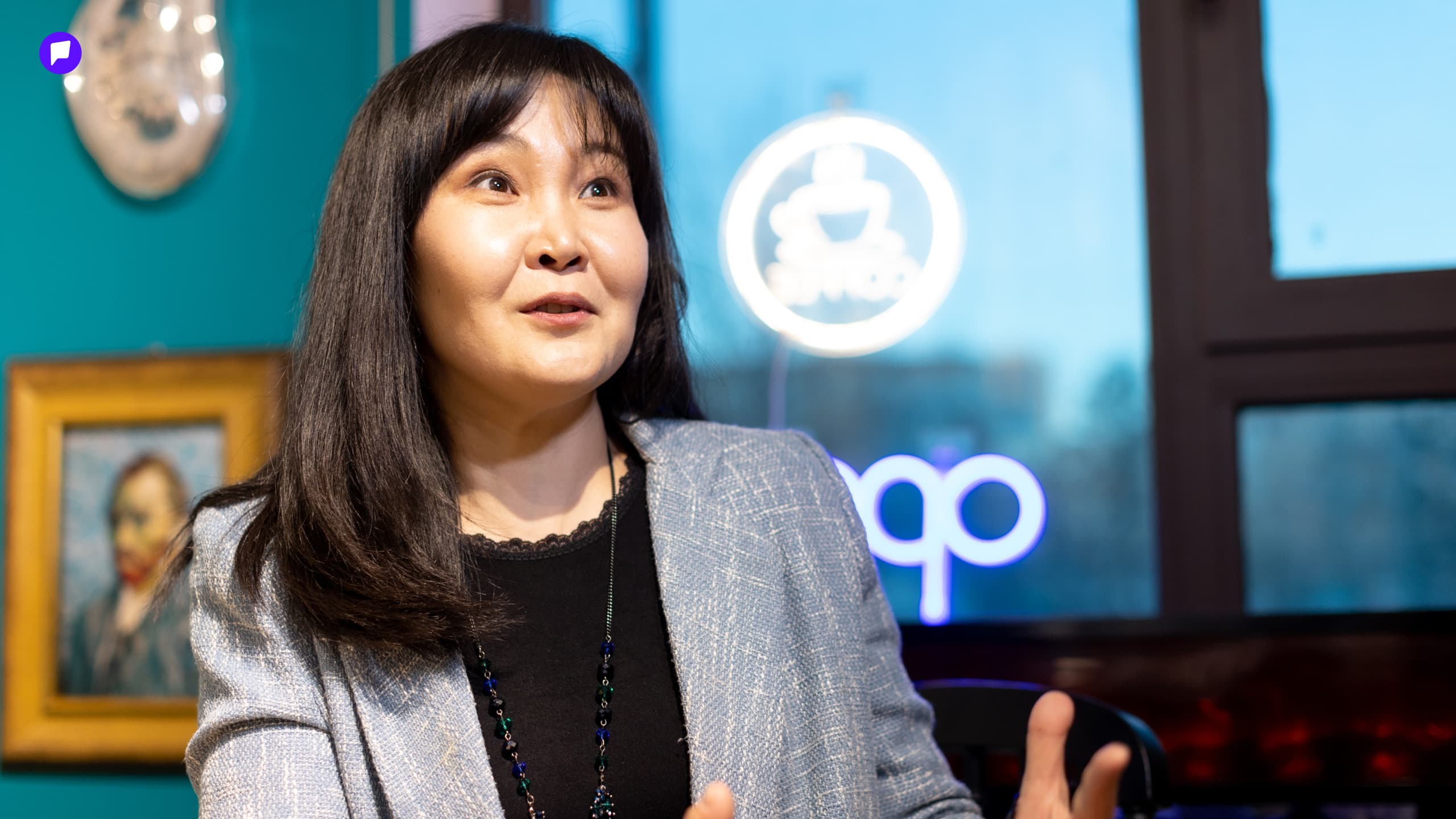 Б.Ундрах: Намайг дөрвөн чиргүүлтэй трактор жолооддог гэхээр хэн ч итгэдэггүй юм нийтлэлийн зураг