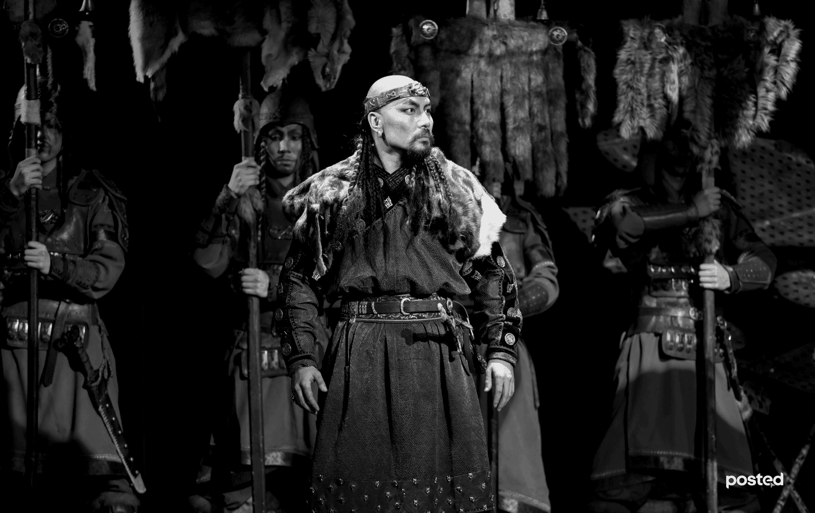 Б.ШИНЭБАЯР: Дурлахад төвлөрч, илүү их дурлаж амьдраарай   нийтлэлийн зураг