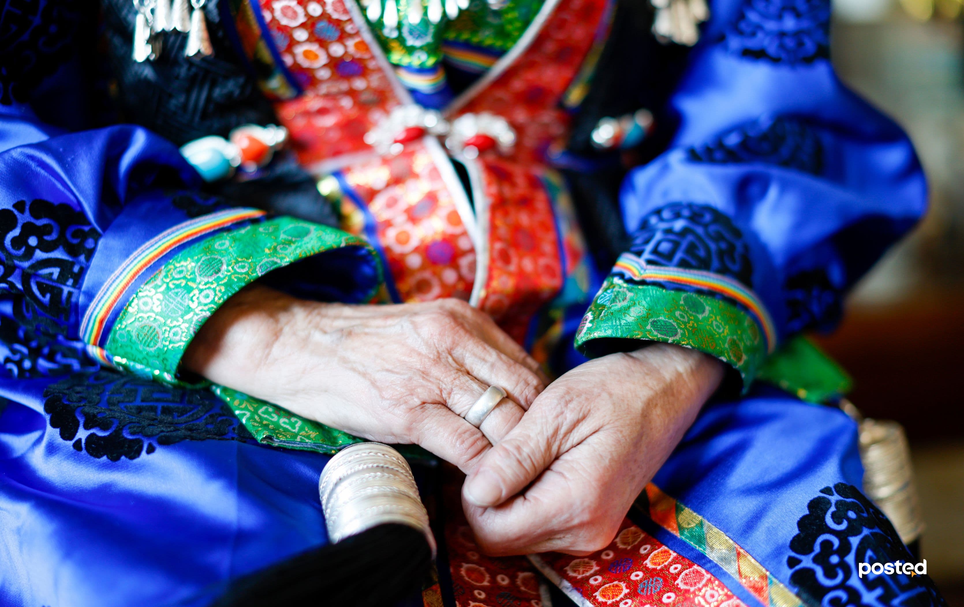 Ш.Отгонбаяр: Ирээдүй хойчоо язгуур урлаг, өв уламжлалаа мөхөөлгүй авч явна гэдэгт бат итгэдэг  нийтлэлийн зураг