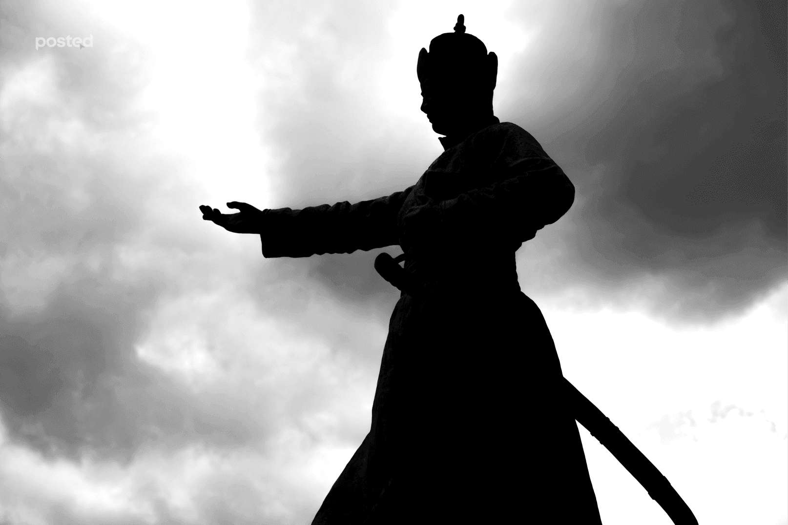 Фото сурвалжилга: Хөшөө дурсгал нийтлэлийн зураг