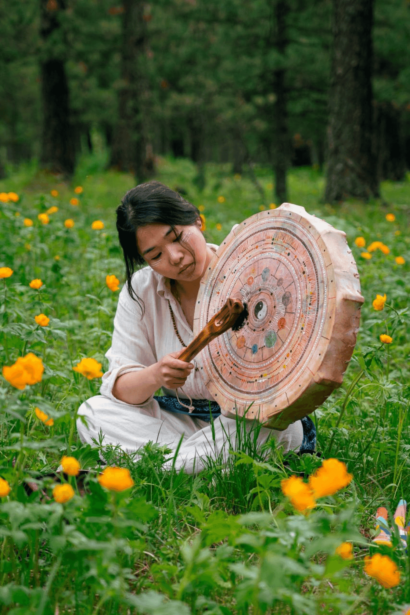 Ая хөгөөр сэтгэлээ анагаах нь: Монгол хөрсөнд буусан хөгжимт бясалгал нийтлэлийн зураг