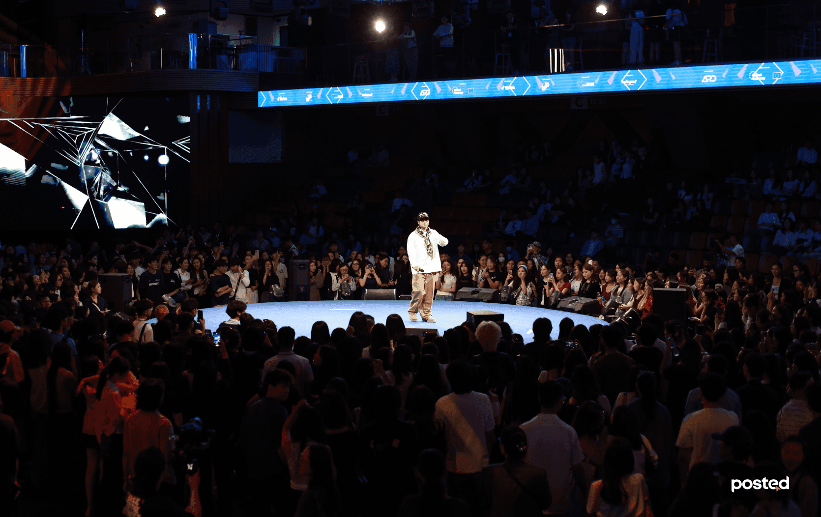 MEF Youth 2025 арга хэмжээ уран бүтээлчдийн тоглолтоор өндөрлөлөө нийтлэлийн зураг