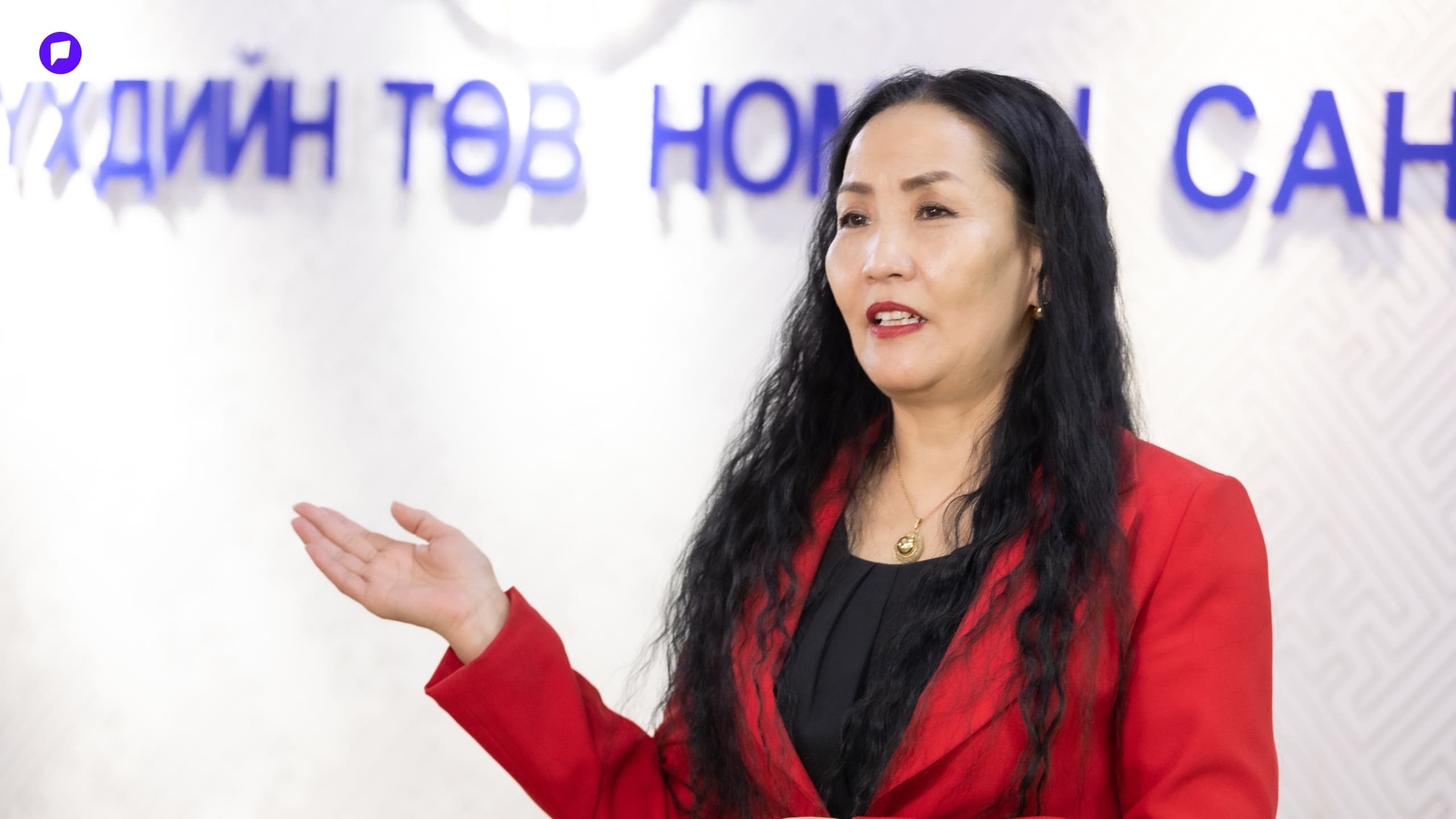 С.Тунгалаг: Хүүхдийн ном унших хүсэлд аав ээжийн үзүүлэх нөлөө маш чухал нийтлэлийн зураг