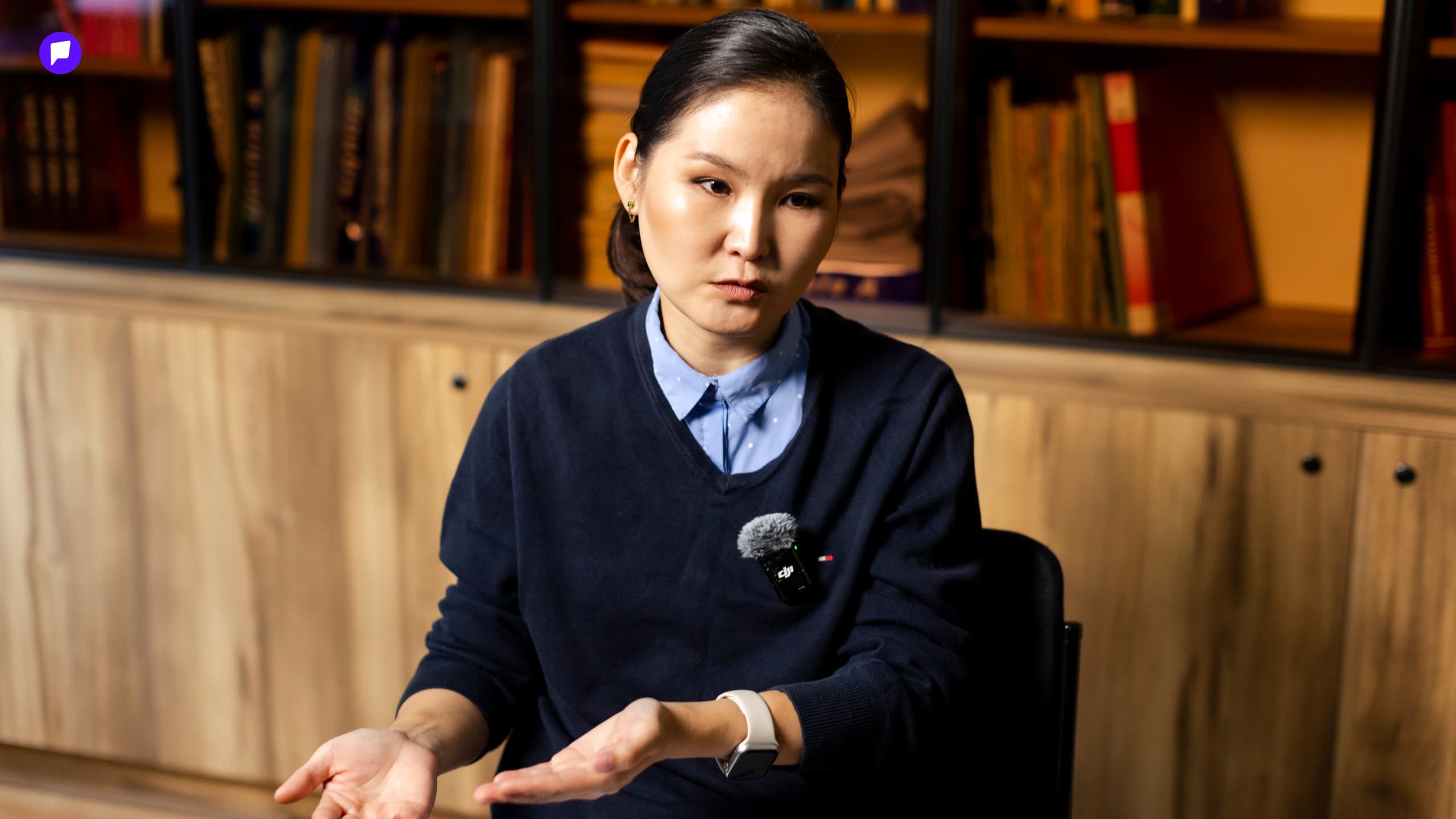 Д.Идэржаргал: Бид мэдээллийг биш, мэдээлэл биднийг олж ирдэг цаг үед амьдарч байна нийтлэлийн зураг