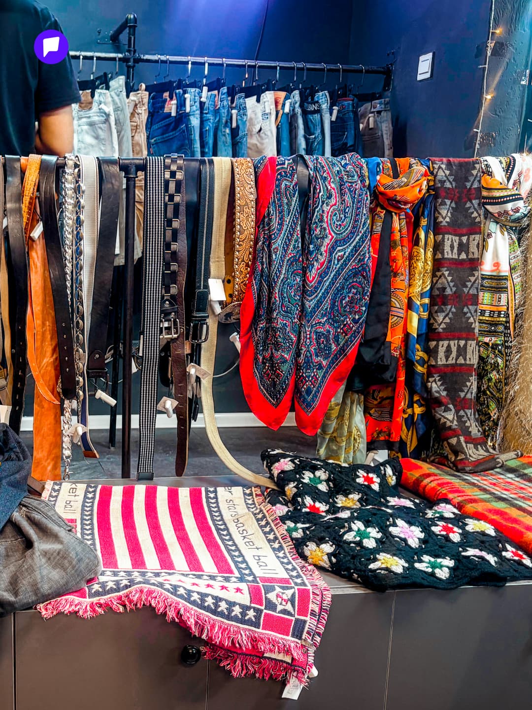 Thrift shop hunting: Ахин олдохгүй ховор, чамин загвараар дүүрэн Соёл erdene