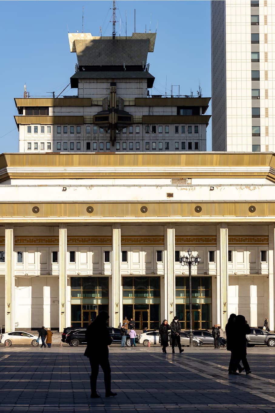 Passion in the City: Нүдэнд ил, сэтгэлд ойр орших бидний Соёлын төв өргөө нийтлэлийн зураг