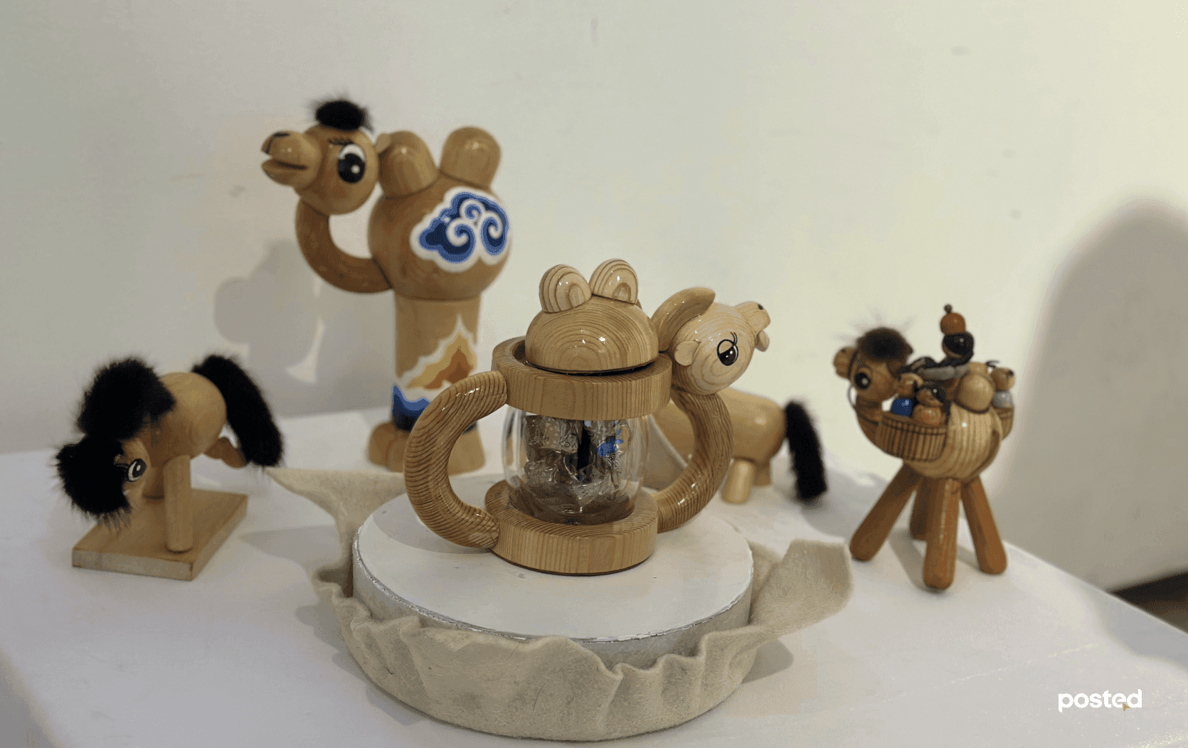 “Монголын хүүхэлдэйн уран бүтээлчдийн анхдугаар нэгдсэн үзэсгэлэн” нээлтээ хийлээ нийтлэлийн зураг