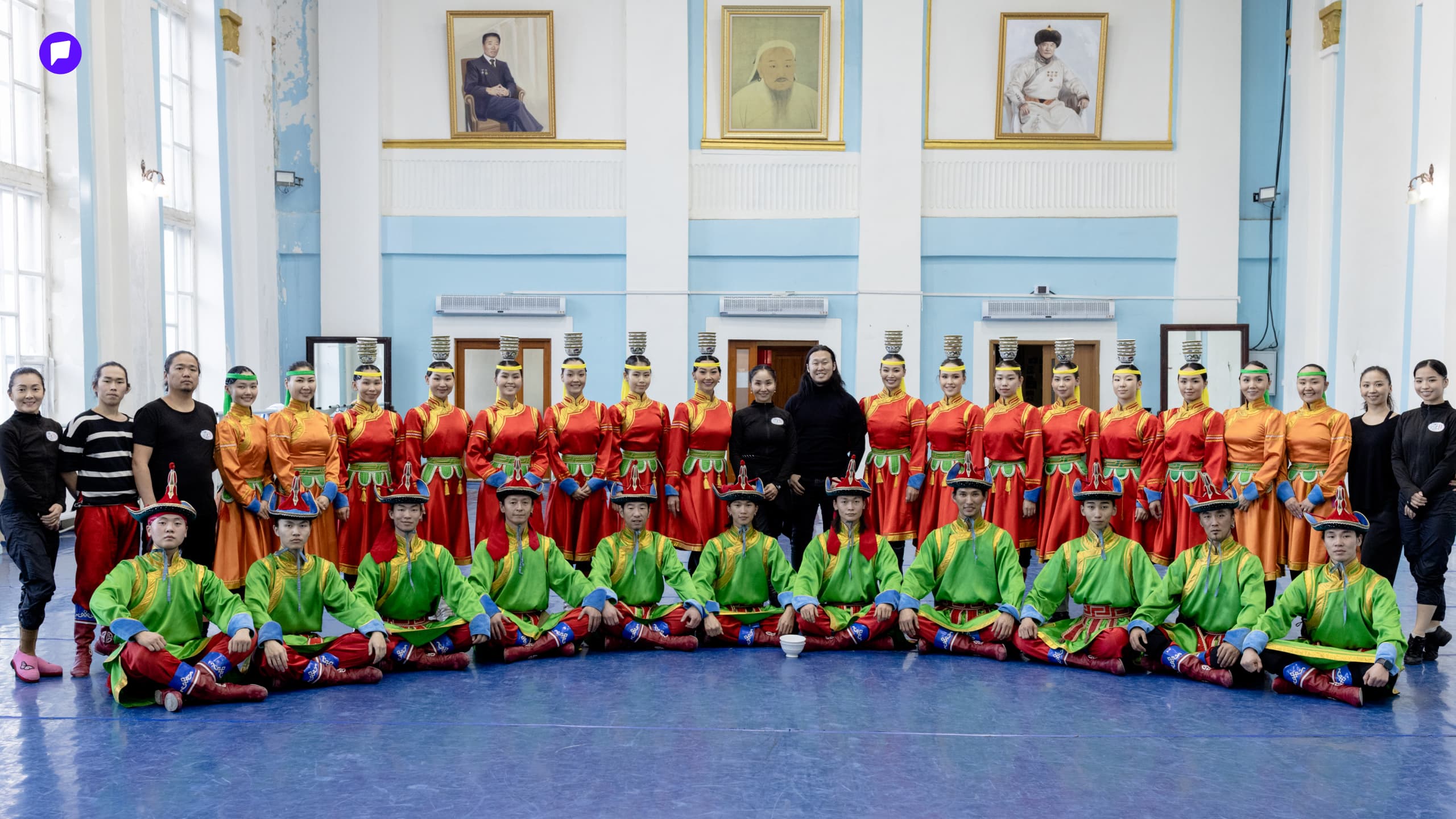 МУГЖ Ж.Мандухай: Монгол ардын бүжиг намайг ертөнцтэй холбож өгсөн нийтлэлийн зураг