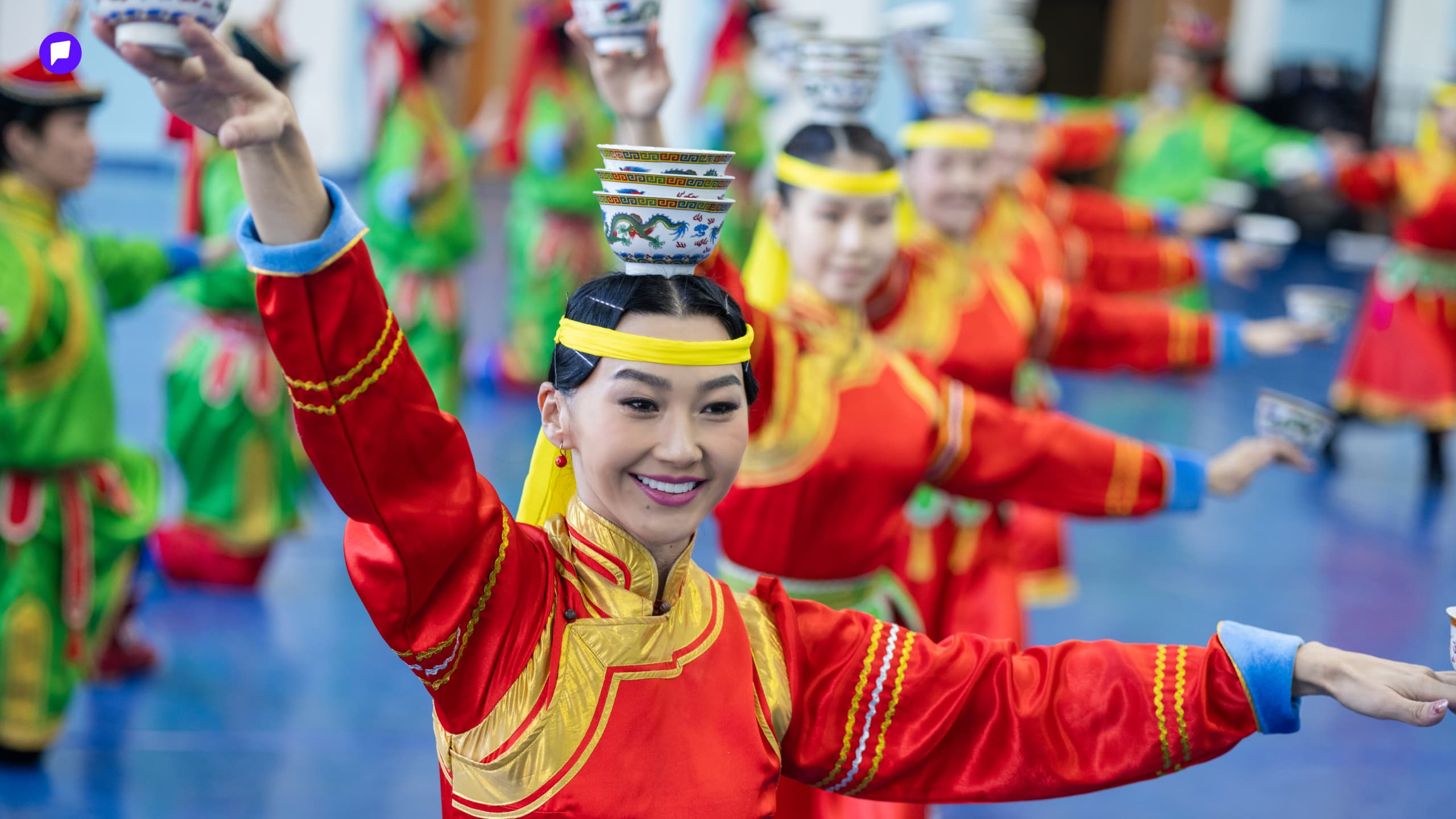 МУГЖ Ж.Мандухай: Монгол ардын бүжиг намайг ертөнцтэй холбож өгсөн нийтлэлийн зураг