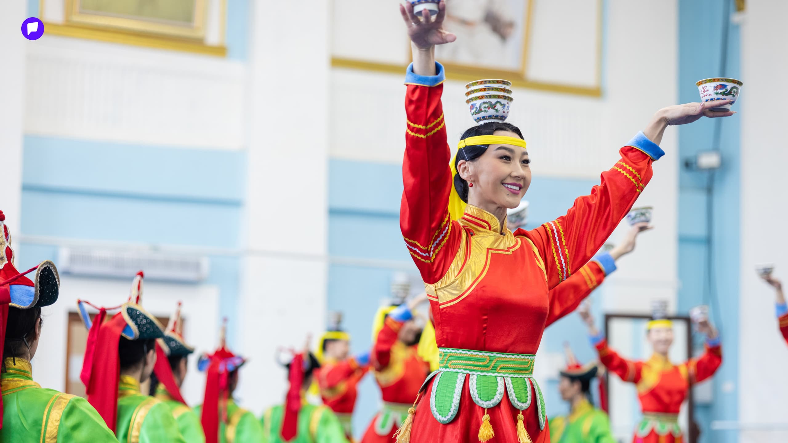 МУГЖ Ж.Мандухай: Монгол ардын бүжиг намайг ертөнцтэй холбож өгсөн нийтлэлийн зураг