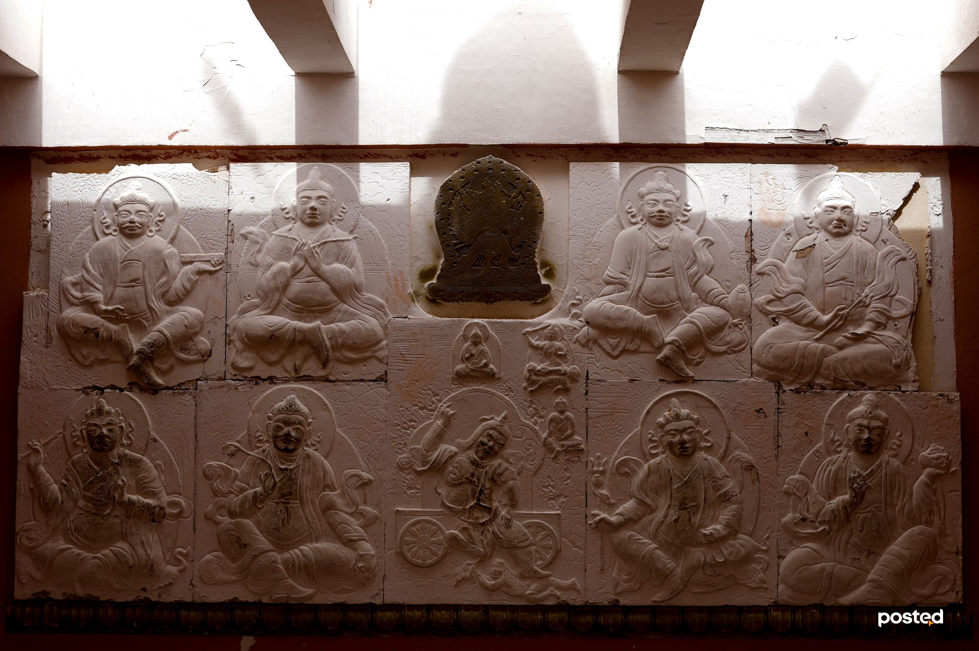 “Энерги дамжуулж байна аа!” фото сурвалжилга нийтлэлийн зураг