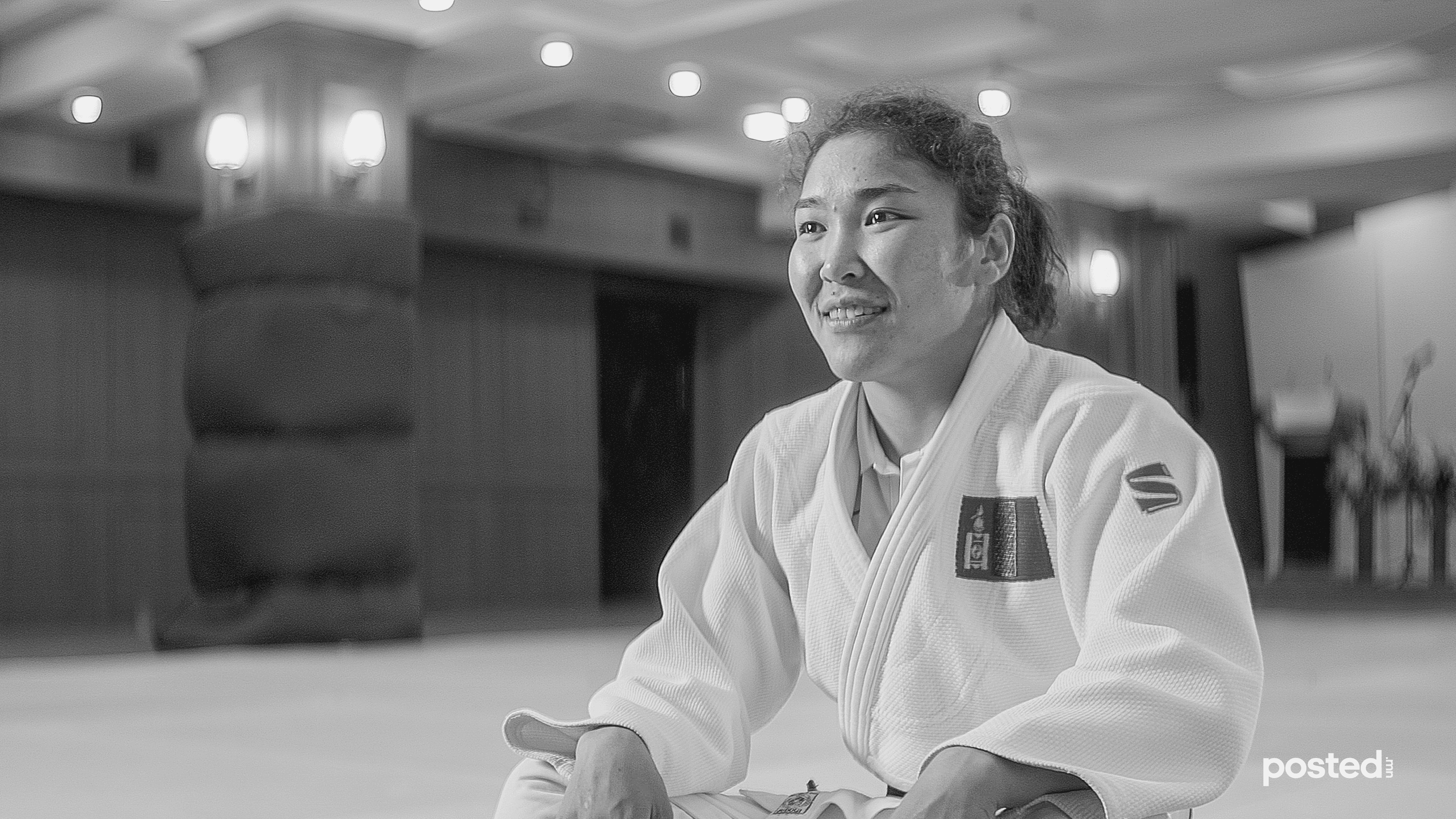 Л.Энхрийлэн: Энэ л цаг мөчийн төлөө арван жил хичээлээ шүү дээ… нийтлэлийн зураг