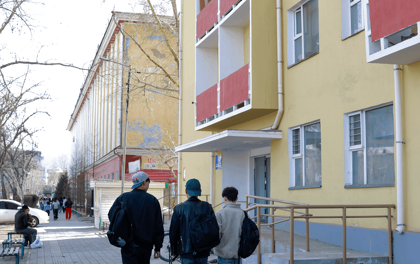 МИНИЙ ДОШ: Их сургуулийн гудамж нийтлэлийн зураг