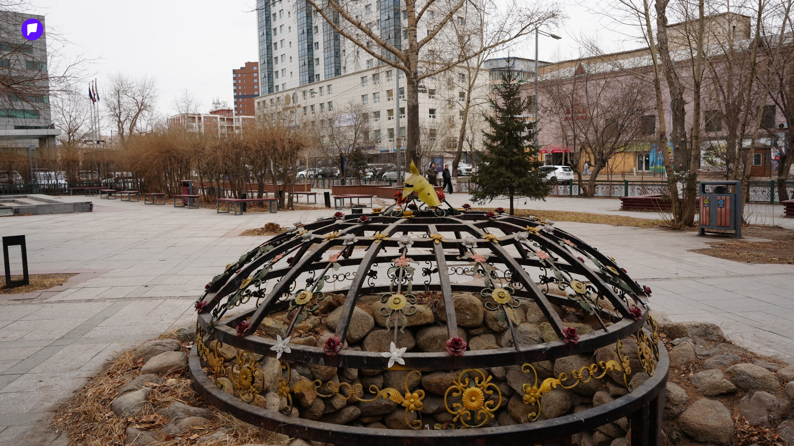 Space Hunting: Хүүхдийн урлан бүтээх төв нийтлэлийн зураг