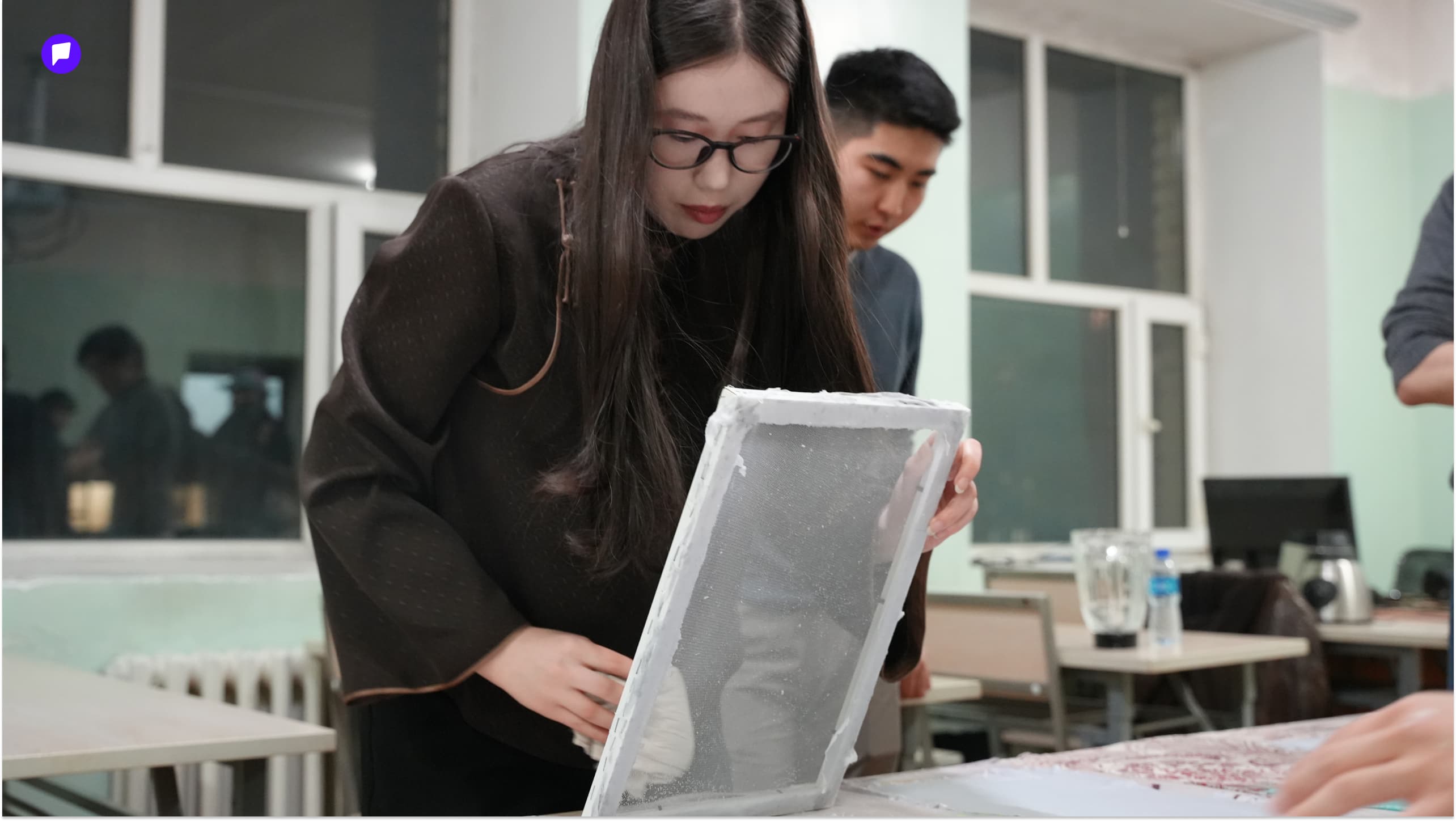 Эх дэлхийдээ ээлтэй залуус: Оюутны ширээнээс төрсөн санаа нийтлэлийн зураг