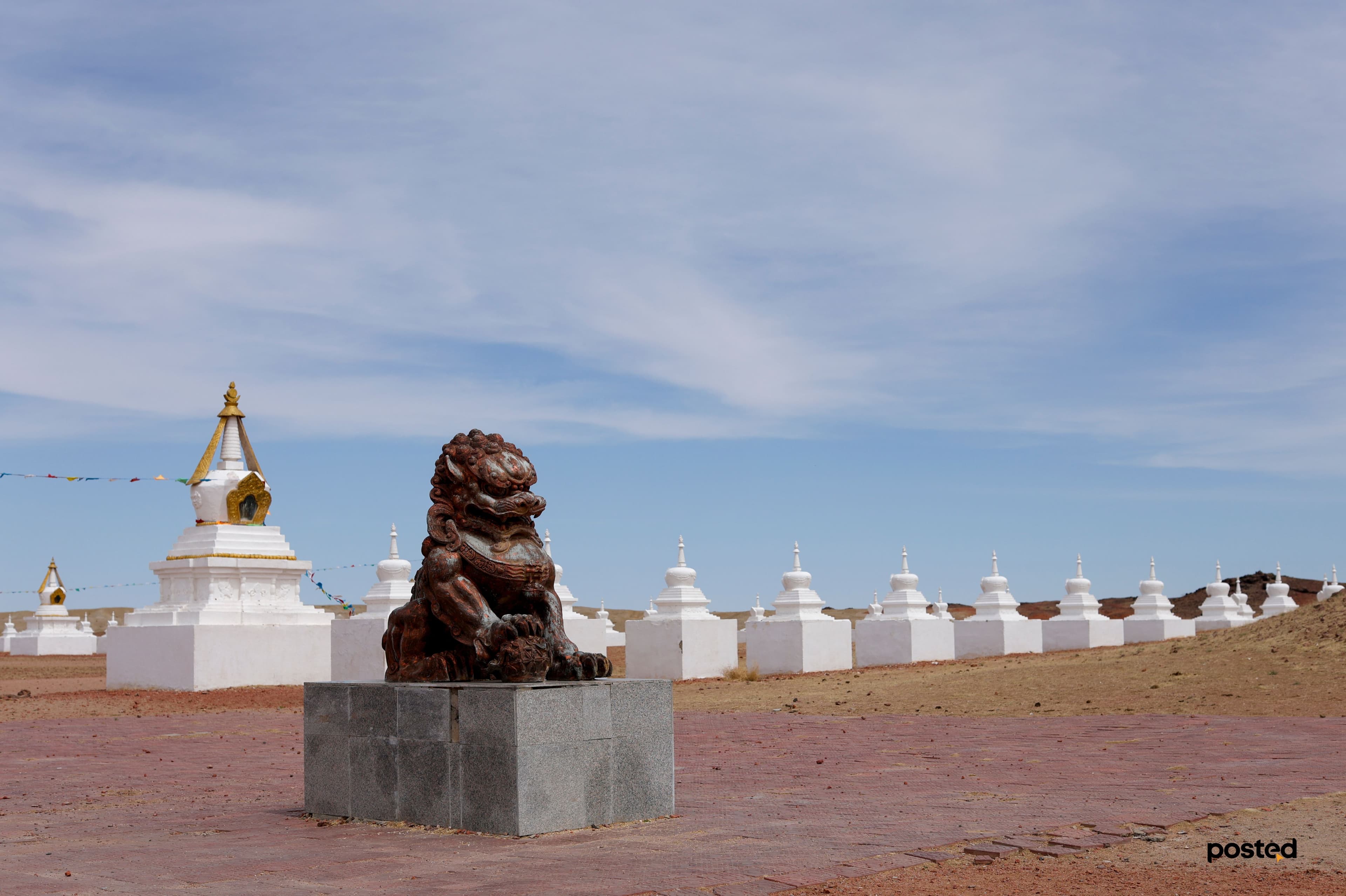 “Энерги дамжуулж байна аа!” фото сурвалжилга нийтлэлийн зураг